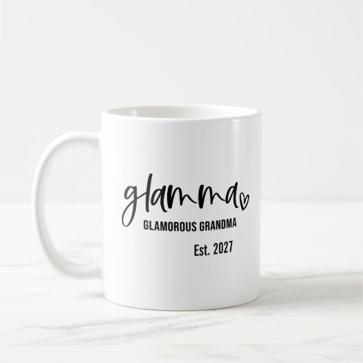 Mug Glamma Fondée en 2027, Annonce de Bébé (Gauche)