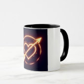 Mug glowing image of a heart with cupid's arrow (Devant droit)