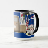 Mug Gnome de la Garde côtière avec camion militaire (Devant droit)