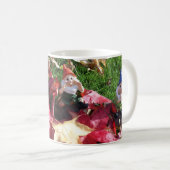 Mug Gnomes de jardin dans le triage Automne Rouge Feui (Devant droit)