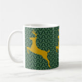 Mug Gold Leaping Deer sur Green Chevron Arrière - plan (Gauche)