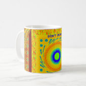 Mug Golden Red African traditionnel Color Vector Desig (Devant gauche)