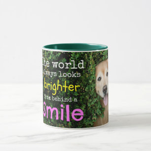 Mug Golden retriever derrière un sourire