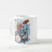 Mug Goldendoodle Chien Jouant de la Batterie (Devant gauche)