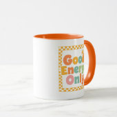 Mug "Good Energy Only" 70s Style Typography (Devant droit)