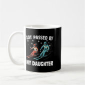 Mug Got Ped By My Daughter Funny Skiing Funny Family D (Gauche)