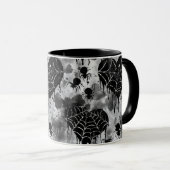 Mug Gothique Amour Éffrayant Spider Web avec Coeurs (Devant droit)