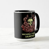 Mug Gothique Saint Valentin crâne avec Rose (Devant droit)