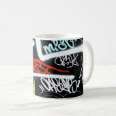 Mug Graffiti noir et multicolore (Devant droit)