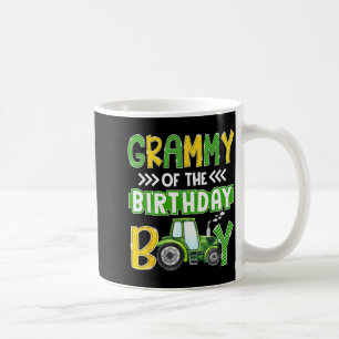 Mug Grammy du garçon d'anniversaire Tracteurs Camions