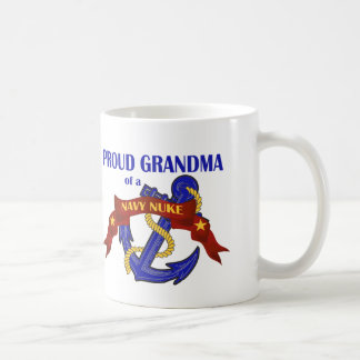 Mug Grand-maman d'une arme nucléaire de marine