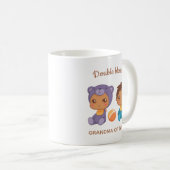 Mug Grand-mère de jumeaux bébé garçon ours combinaison (Devant droit)