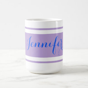Mug Grand nom de script bleu, Lavender Strips sur blan