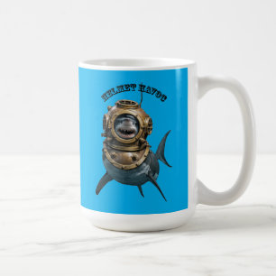 Mug Grand requin blanc à l'intérieur d'un casque de pl