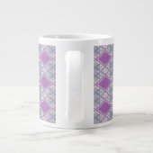 MUG GRANDE BLANC EN MAILLE ARGYLE LILAS (Dos)
