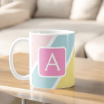 Mug Grandes Féminines Colorées Monogramme Coloré<br><div class="desc">Ajoutez une pop de couleur et de personnalité à votre routine matinale avec notre Mug de café Monogram Stripes Feminine Colorée. Conçu pour égayer votre journée, ce chic mug allie rayures chic et monogramme personnalisé pour une touche d'individualité. Réalisée avec de la céramique de haute qualité, cette tasse présente une...</div>