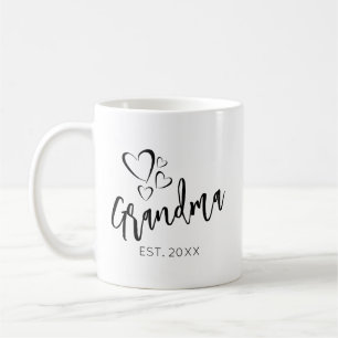 Mug Grandma de script esquissé à la main Année établie