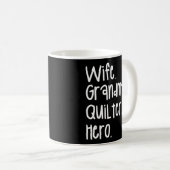 Mug Grandma Quilter Hero Quilting Seamstress Couture (Devant droit)