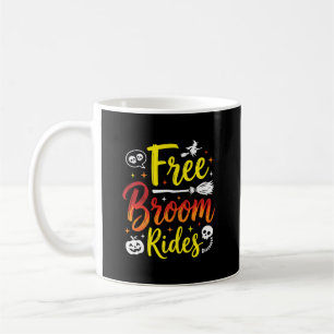 Mug Graphisme de sorcière de Halloween à balai gratuit