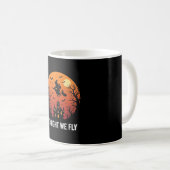 Mug Graphisme de sorcière d'Halloween volant la nuit_1 (Devant droit)