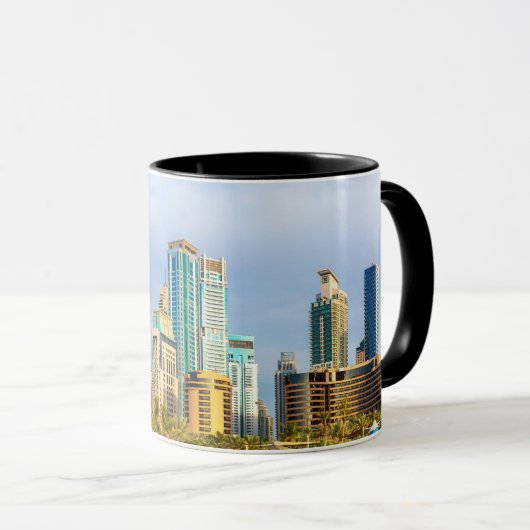 Mug gratte-ciel moderne de Dubaï Corniche (Devant droit)