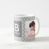 Mug Gray Polka Point Photo personnalisée Monogramme (Devant droit)