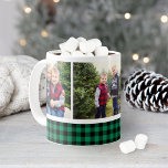 Mug Green Buffalo Plaid Holiday Photo Collage<br><div class="desc">Personnalisez ce café de Noël festif ou tasse de cacao chaud avec trois (3) photos de vacances préférées et votre choix. Design dispose d'un motif chic à buffle noir et vert.</div>