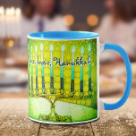 Mug Green Menorah Peace Love Hanoukka Script moderne<br><div class="desc">"Paix, Amour, Hanoukka." Une photo de fond illustrant une menorah d'art colorée, verte et jaune vous aide à inaugurer les vacances d'Hanoukka dans le style. Sentez la chaleur et la joie de la saison des Fêtes chaque fois que vous buvez dans cette tasse à café Hanoukka étonnante, moderne et colorée....</div>