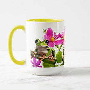 Mug Grenouille verte adorable entourée de fleurs roses