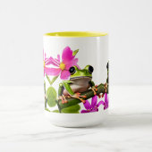 Mug Grenouille verte adorable entourée de fleurs roses (Centre)