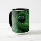 Mug Grenouille verte mignonne cachée dans des feuilles (Devant gauche)
