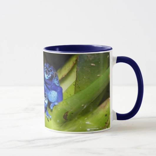 Mug Grenouilles bleues de dard de poison dans la (Droite)