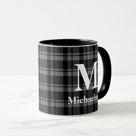 Mug Gris foncé et plaqué noir avec nom de monogramme (Devant droit)