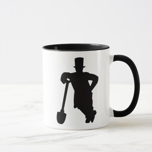 Mug Grobar sa Lopatom (Droite)