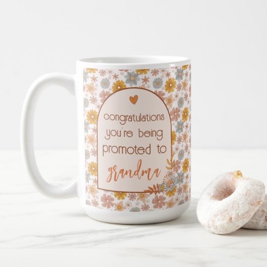 Mug Grossesse personnalisée Révéler cadeau Boho Floral (Avec donut)