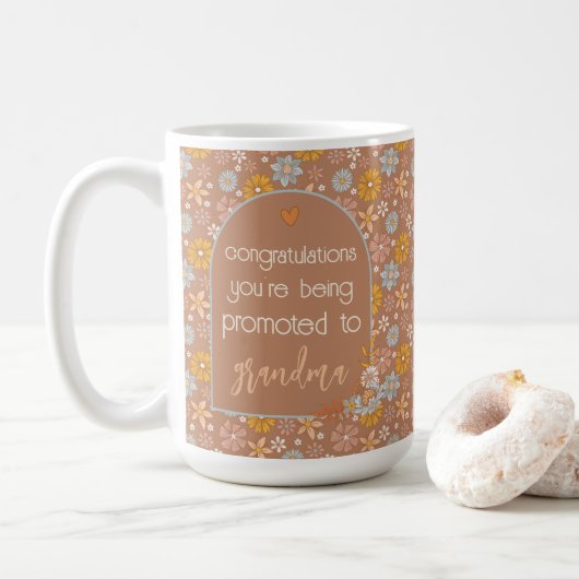 Mug Grossesse personnalisée Révéler cadeau Boho Floral (Avec donut)