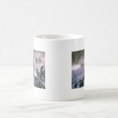 Mug Grouse de Ruffed étée perché dans l'arbre neigeux (Centre)