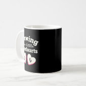 Mug Growing Two Little Sweethearts Valentines Pregnanc (Devant gauche)