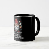 Mug Grumpy Christmas Gnome Tangled Lights Black Cat  (Devant droit)