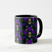 Mug Grungy gothique foncé Vins Roses Corbeau crâne vio (Devant droit)