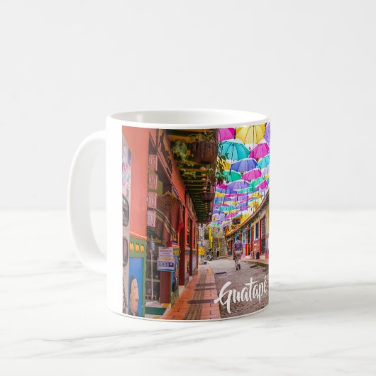 Mug Guatapé. Colombie, rue Umbrella (Devant gauche)