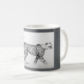 Mug Guépards sur le cuir gris de Faux (Devant droit)