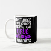 Mug Guerrier de sensibilisation à la surdose 4 (Gauche)