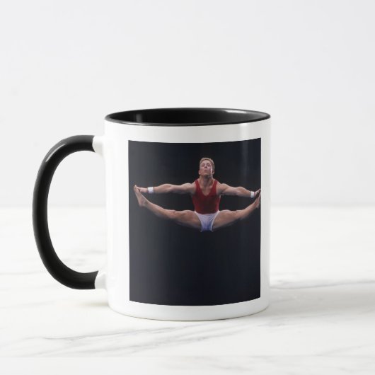 Mug Gymnaste masculin exécutant sur l'exercice de (Gauche)