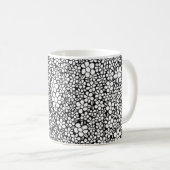 Mug Hand Drawn Black and White Flower Pattern (Devant droit)