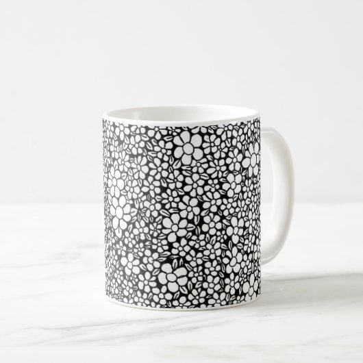 Mug Hand Drawn Black and White Flower Pattern (Devant droit)