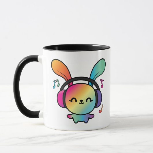 Mug Happy Bunny avec écouteurs écoutant de la musique. (Gauche)