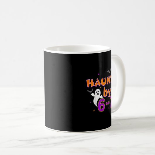 Mug Haunted By 67 Funny 67 Halloween Costume (Devant droit)