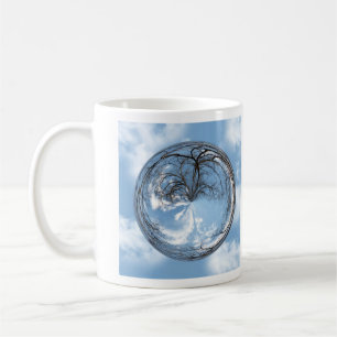 Mug Hauteurs du Ciel avec arbre, nuages, ciel, bulle