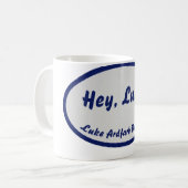 Mug Hé, Luc ! (Devant gauche)